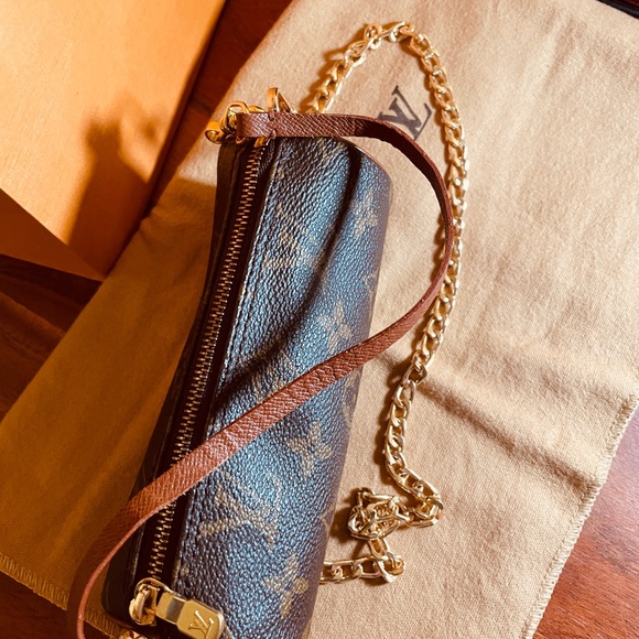 Louis Vuitton, miniPapillon - Picture 15 of 16